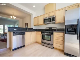 Photo #6: 21688823 Listing 