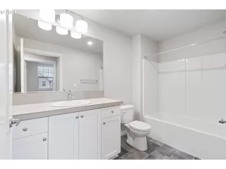 Photo #4: 21689052 Listing 