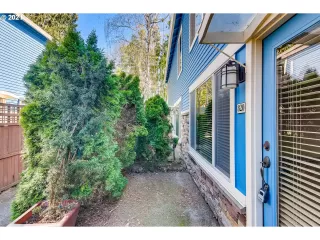Photo #2: 21689279 Listing