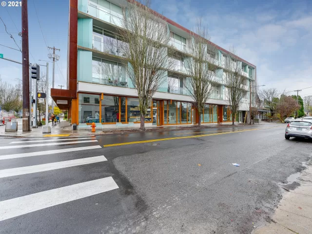 MLS: 21689526 Condo For Sale