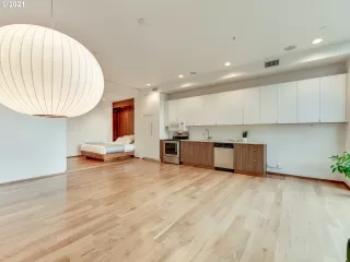 Photo #5: 21689526 Listing 