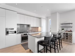 Photo #6: 21689589 Listing 