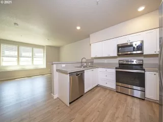Photo #1: 21689695 Listing 