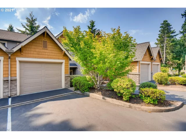 MLS: 21689794 Condo For Sale