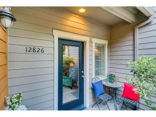 Photo #2: 21689794 Listing