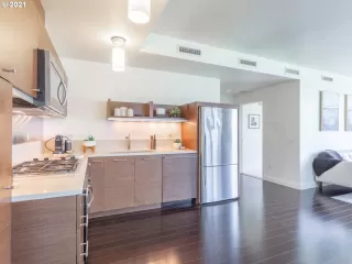 Photo #4: 21690100 Listing 