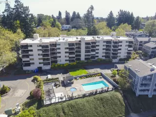 Photo #3: 21690371 Listing 