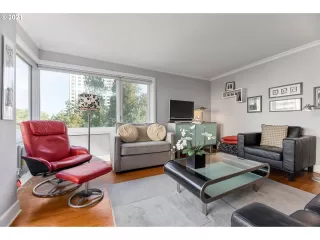 Photo #1: 21691905 Listing 