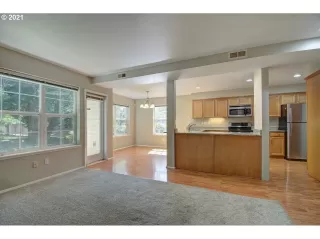 Photo #2: 21691940 Listing