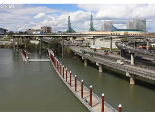 Photo #4: 21692723 Listing