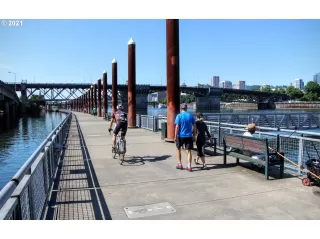 Photo #5: 21692723 Listing