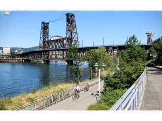 Photo #6: 21692723 Listing