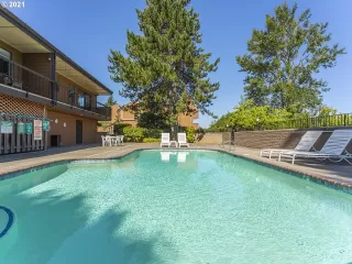 Photo #3: 21693831 Listing