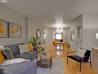 Photo #3: 21693937 Listing