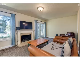 Photo #4: 21694749 Listing
