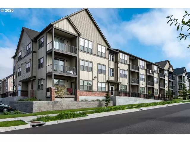 MLS: 21695206 Condo For Sale