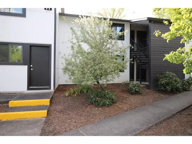 MLS: 21695463 Condo For Sale