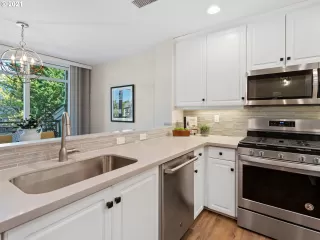 Photo #1: 21695771 Listing