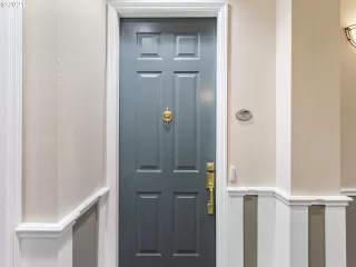 Photo #5: 21695771 Listing