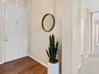 Photo #6: 21695771 Listing