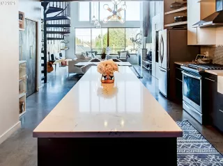 Photo #1: 21696908 Listing