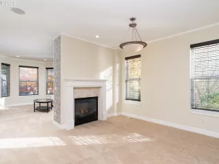 Photo #5: 21697180 Listing