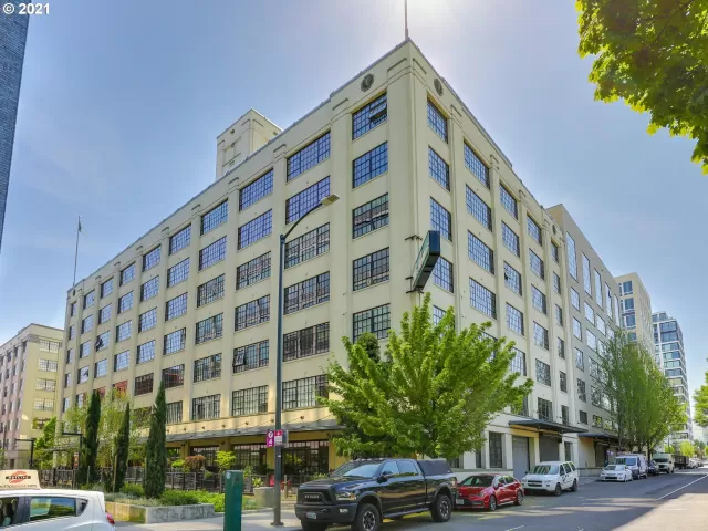 MLS: 21698870 Condo For Sale