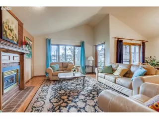 Photo #5: 21699167 Listing 