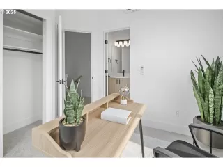 Photo #4: 217100466 Listing 