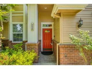 Browse active condo listings in SUMMERLINN VILLA