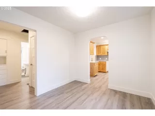 Photo #6: 217923839 Listing