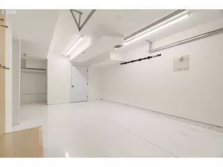 Photo #1: 217997873 Listing 