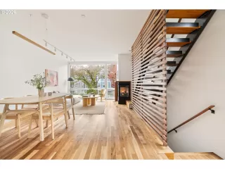 Photo #3: 217997873 Listing 