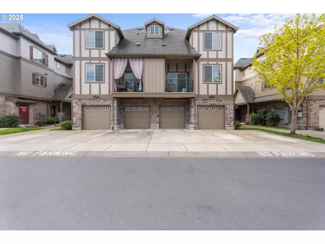 MLS: 218552563 Condo For Sale