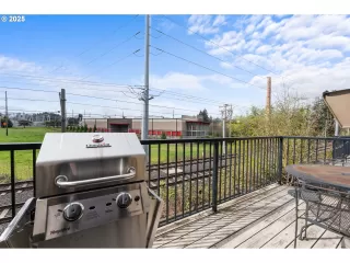 Photo #5: 218552563 Listing