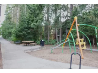 Photo #6: 219091585 Listing