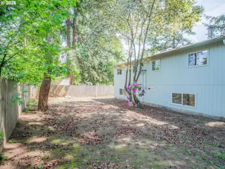 Photo #4: 219323925 Listing 