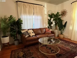 Photo #2: 219936325 Listing 