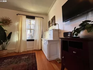 Photo #6: 219936325 Listing 