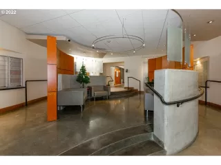 Photo #3: 22000447 Listing