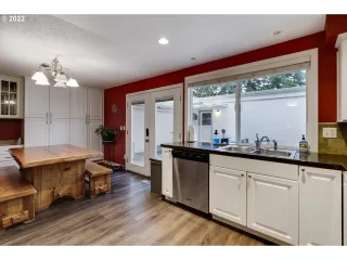 Photo #3: 22000450 Listing