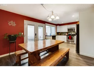 Photo #6: 22000450 Listing