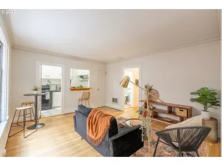 Photo #2: 22000540 Listing 