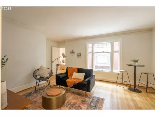Photo #3: 22000540 Listing 