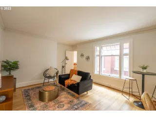 Photo #4: 22000540 Listing 