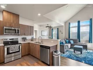 Photo #2: 22001370 Listing