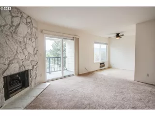 Photo #2: 22002229 Listing 