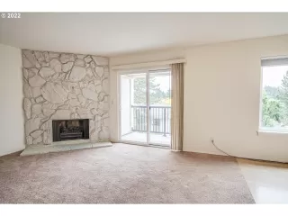 Photo #3: 22002229 Listing 