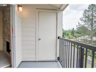 Photo #5: 22002229 Listing 