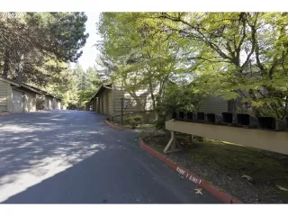 Photo #4: 22003674 Listing